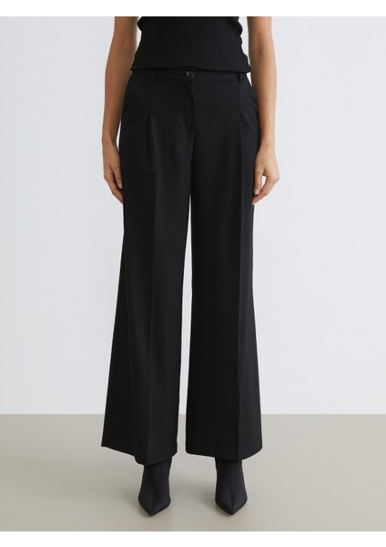 Loose Fit Geniş Paça Kadın Pileli Pantolon fiyatları