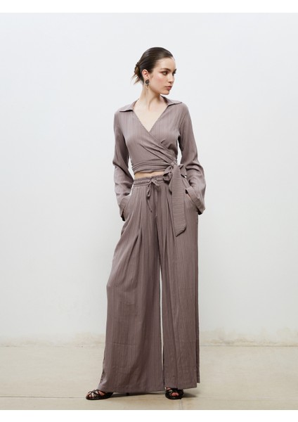 Beli Lastikli Dokulu Kadın Pileli Pantolon