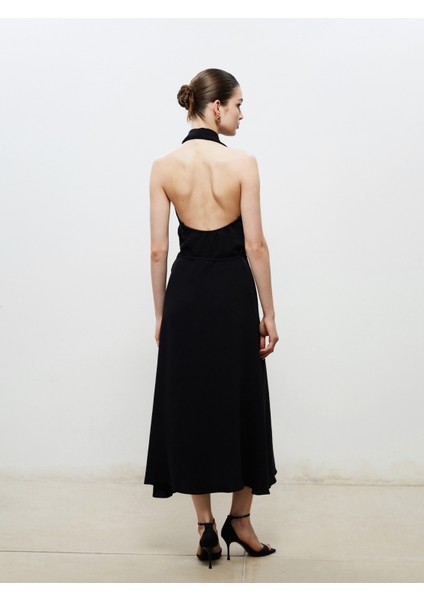 Halter Yaka Kuşaklı Saten Elbise fırsatları