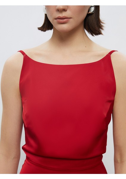 Kayık Yaka Askılı Saten Abiye Elbise fırsatları