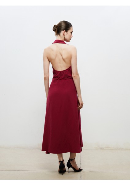 Halter Yaka Kuşaklı Saten Elbise fırsatları