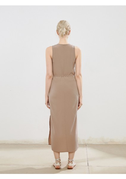 V Yaka Dokulu Kuşaklı Elbise fırsatları