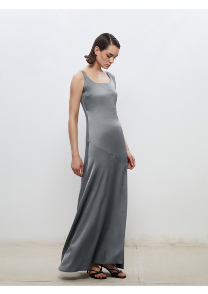 Kare Yaka Saten Abiye Elbise