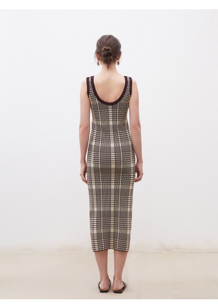 Bisiklet Yaka Ekose Triko Elbise indirimleri