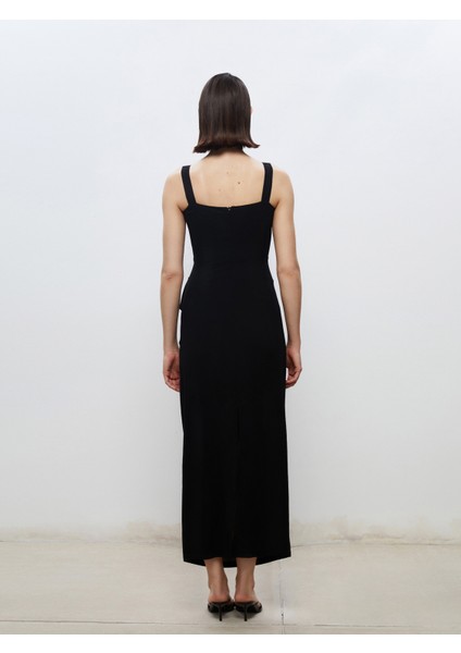 Kare Yaka Krep Elbise fırsatları