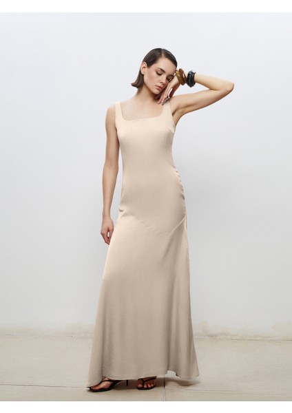 Kare Yaka Saten Abiye Elbise