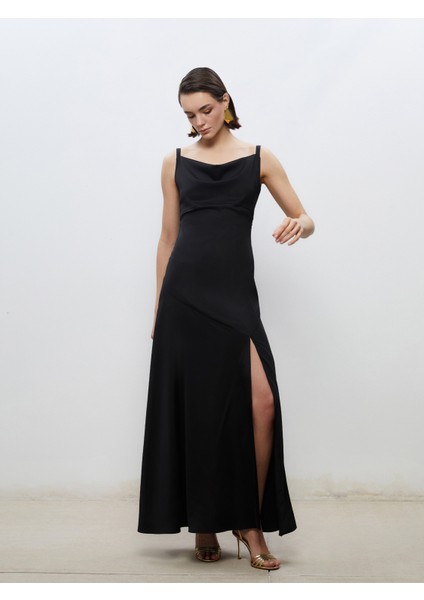 Dökümlü Yaka Askılı Abiye Elbise