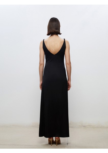 Dökümlü Yaka Askılı Abiye Elbise indirimleri