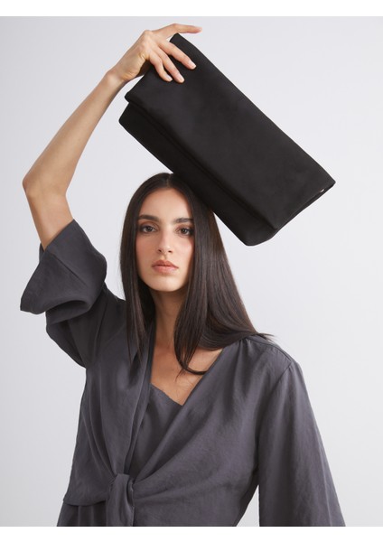 U Yaka Bağlamalı Modal Karışımlı Elbise fırsatları