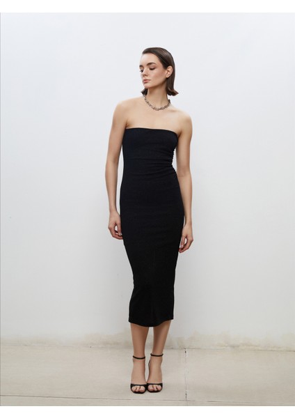 Straplez Yaka Simli Büzgülü Bodycon Elbise