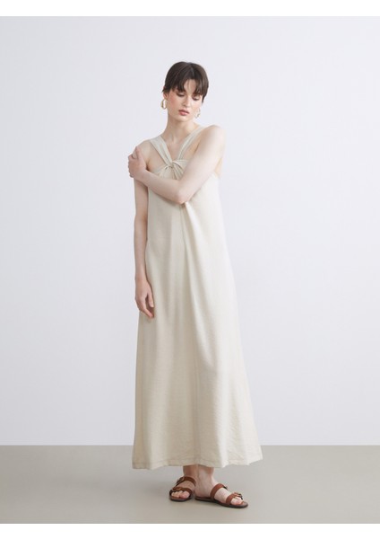 Halter Yaka Büzgülü Elbise