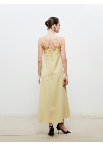 Kare Yaka Keten Karışımlı Askılı Elbise fırsatları