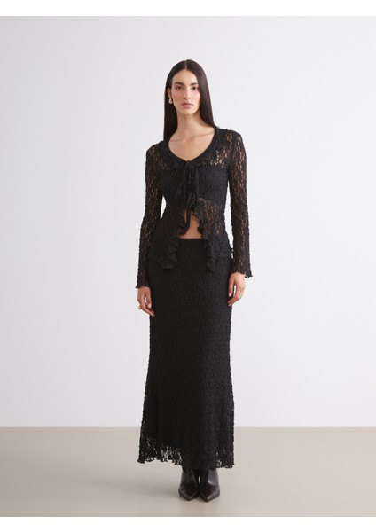 Bağlamalı Yaka Ajurlu Dantelli Kadın Hırka