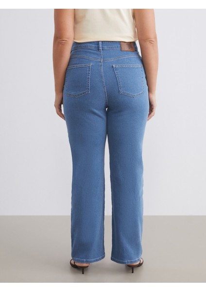 Büyük Beden Straight Fit Kadın Jean Pantolon indirimleri