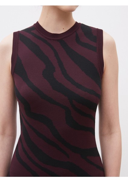 Dik Yaka Desenli Kadın Triko Elbise modelleri