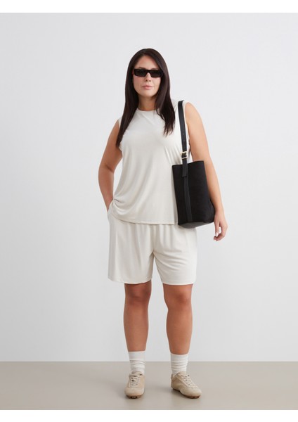 Beli Lastikli Modal Karışımlı Kadın Şort