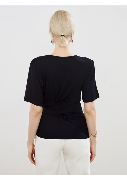 Bisiklet Yaka Büzgülü Kadın Tişört fırsatları