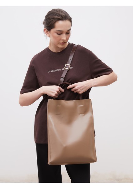 Deri Görünümlü Kadın Kol Çantası