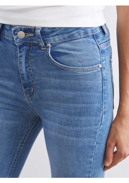 Flare Kadın Jean Pantolon modelleri