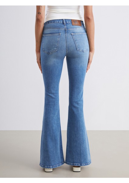 Flare Kadın Jean Pantolon indirimleri