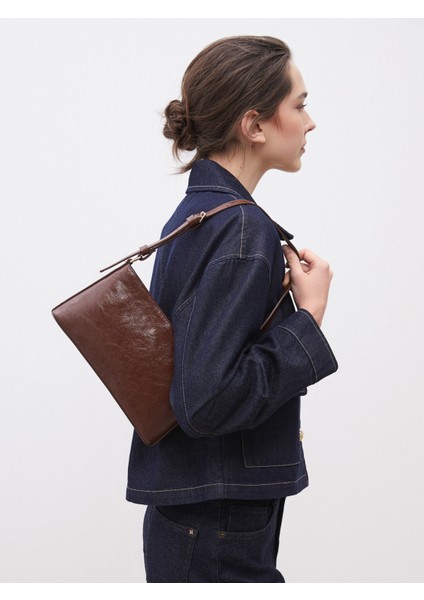 Deri Görünümlü Kadın Kol Çantası