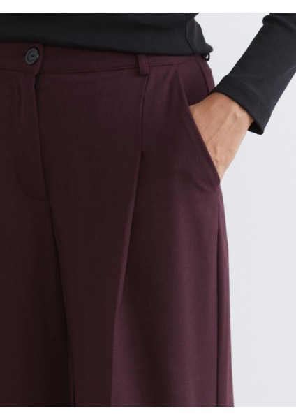 Loose Fit Geniş Paça Kadın Pileli Pantolon modelleri