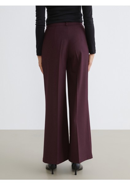 Loose Fit Geniş Paça Kadın Pileli Pantolon fırsatları