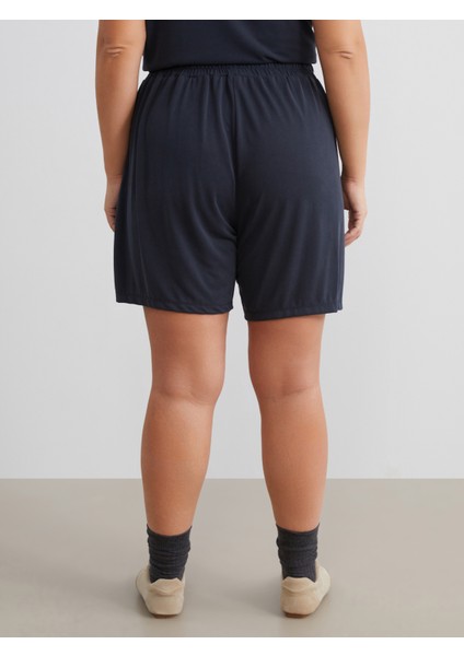 Beli Lastikli Modal Karışımlı Kadın Şort fırsatları