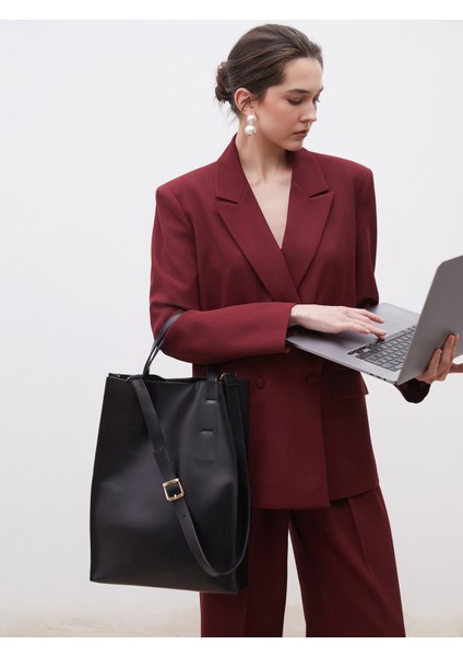 Deri Görünümlü Kadın Kol Çantası fiyatları