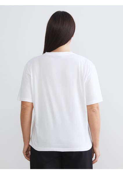 Büyük Beden Bisiklet Yaka Baskılı Kadın Tişört fırsatları