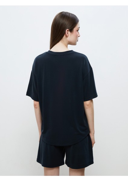 V Yaka Modal Karışımlı Kadın Tişört fırsatları