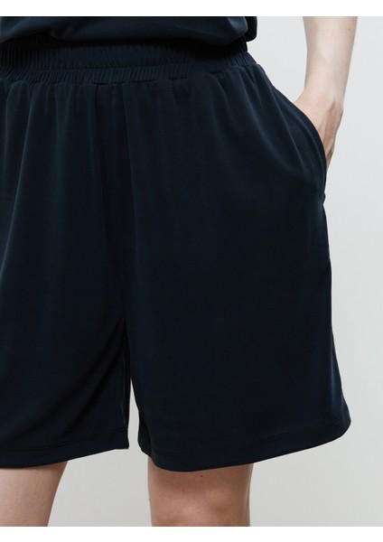 Beli Lastikli Kadın Şort indirimleri