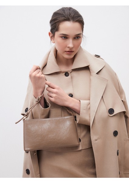 Deri Görünümlü Kadın Kol Çantası