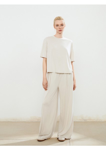 Bisiklet Yaka Modal Karışımlı Kadın Tişört fiyatları