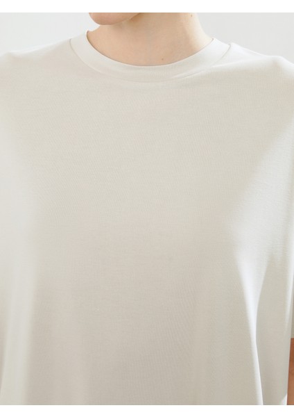 Bisiklet Yaka Modal Karışımlı Kadın Tişört modelleri