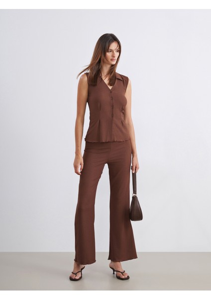 Beli Lastikli Dokulu Ispanyol Paça Kadın Pantolon