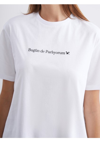 Bisiklet Yaka Slogan Baskılı Oversize Kadın Tişört modelleri