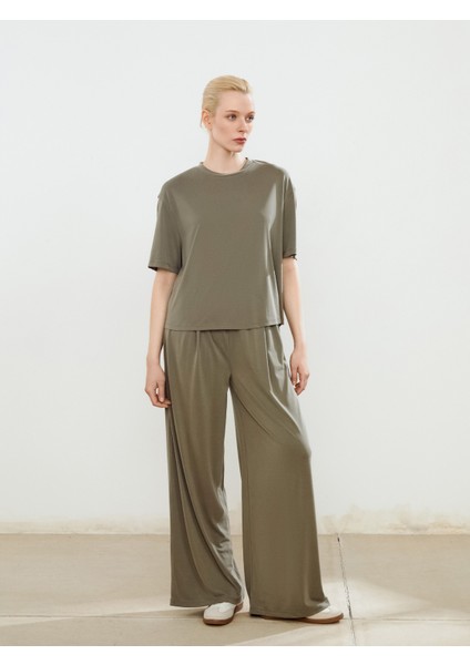 Bisiklet Yaka Modal Karışımlı Kadın Tişört fiyatları