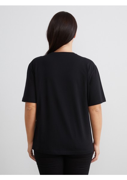 Büyük Beden Bisiklet Yaka Baskılı Kadın Tişört fırsatları