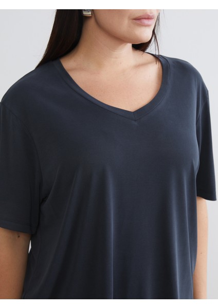 Büyük Beden V Yaka Kadın Tişört 2'li fırsatları