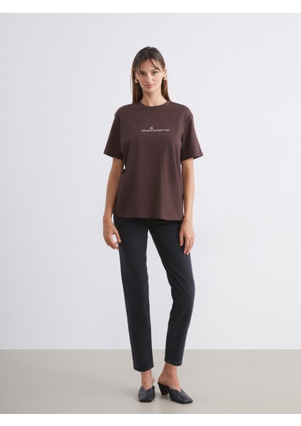 Bisiklet Yaka Slogan Baskılı Oversize Kadın Tişört fiyatları