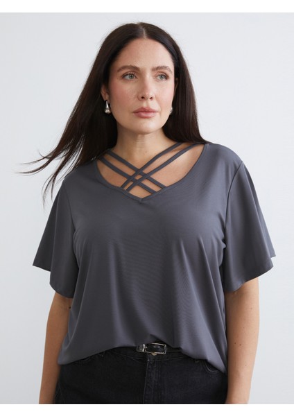 Büyük Beden V Yaka Kadın Tişört