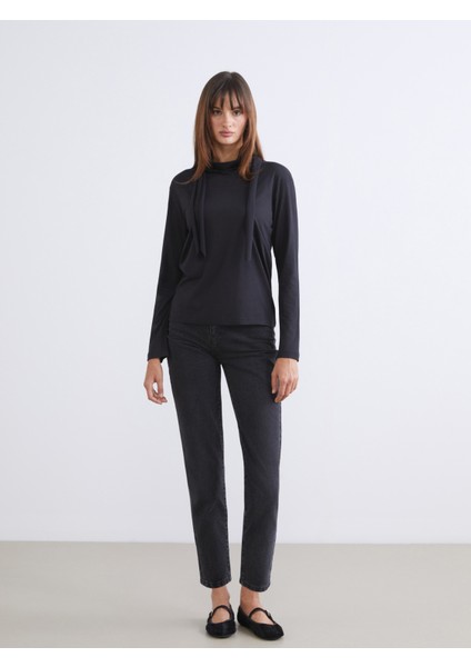 Dik Yaka Kadın Tişört fiyatları