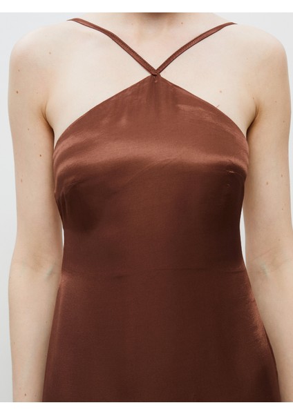 Halter Yaka Sırtı Pencereli Saten Abiye Elbise modelleri