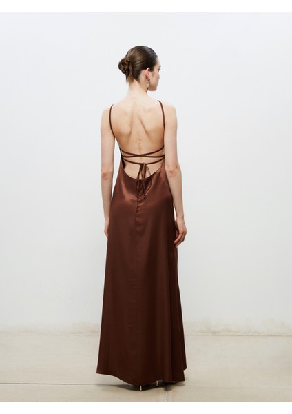 Halter Yaka Sırtı Pencereli Saten Abiye Elbise fırsatları