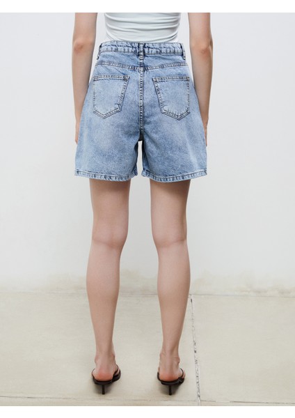 Loose Fit Kadın Jean Şort fırsatları