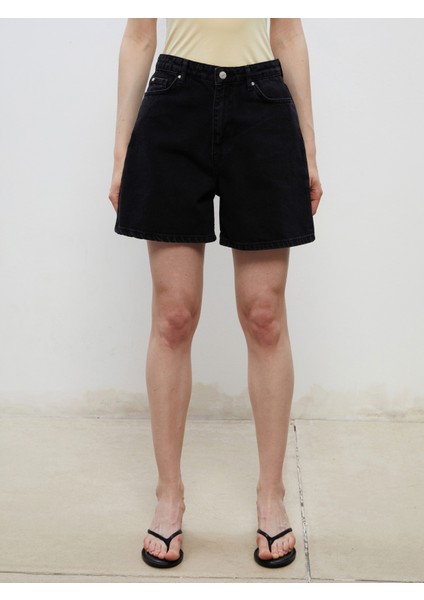 Loose Fit Kadın Jean Şort fiyatları