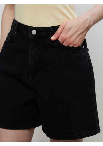 Loose Fit Kadın Jean Şort modelleri