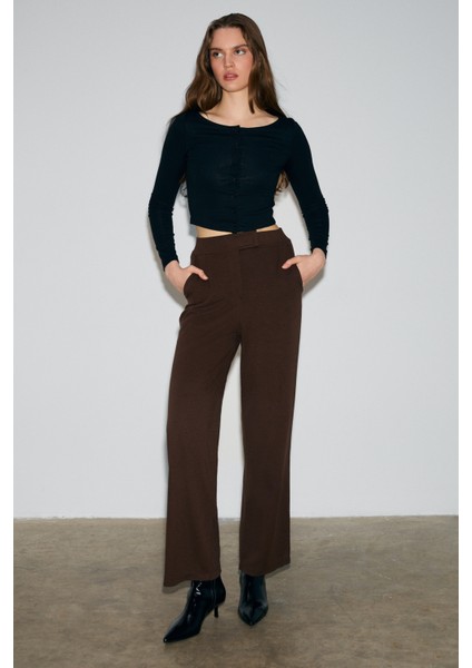 Phalıera Kadın Esnek Kumaşlı Rahat Kalıp Cırt Kapamalı Koyu Kahverengi Pantolon fiyatları