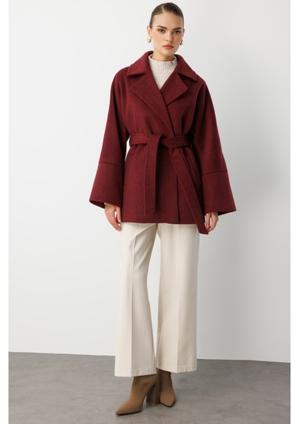 Rahat Kesim Yünlü Kısa Mürdüm Kaşe Kaban